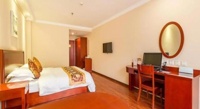 Bed in GreenTree Inn Xuzhou High Speed Railway Zhangqian Square Business Hotel