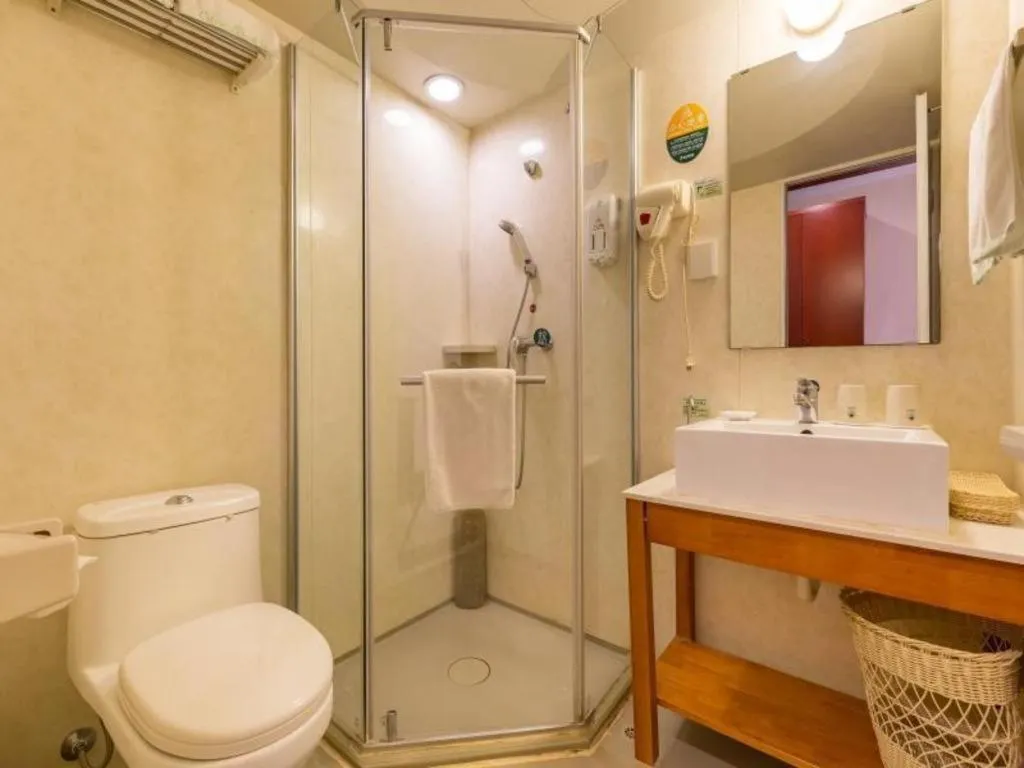 GreenTree Inn Xuzhou High Speed Railway Zhangqian Square Business Hotel