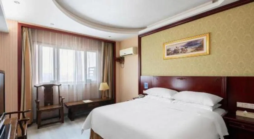Bed in Vienna Hotel Yangzhou Yangzhou Slender West Lake Wenchangge