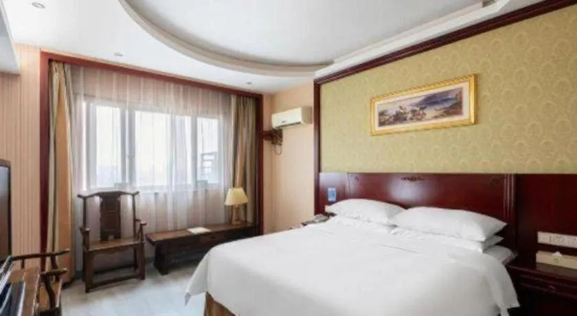 Bed in Vienna Hotel Yangzhou Yangzhou Slender West Lake Wenchangge