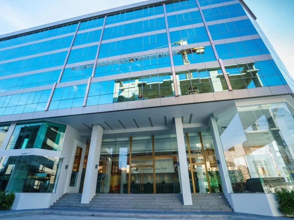 New Season Square Hotel