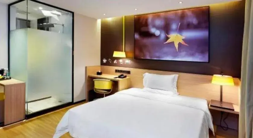 Bed in IU Hotel Guangzhou Taihe Square Branch Bed in IU Hotel Guangzhou Taihe Square Branch