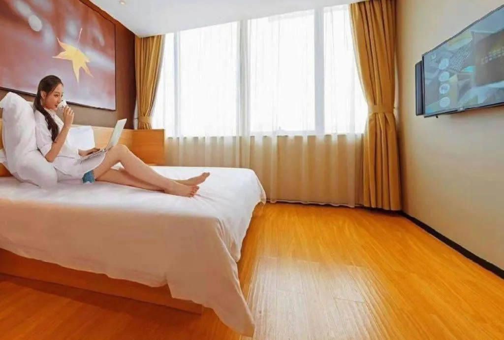 Bed in IU Hotel Guangzhou Taihe Square Branch