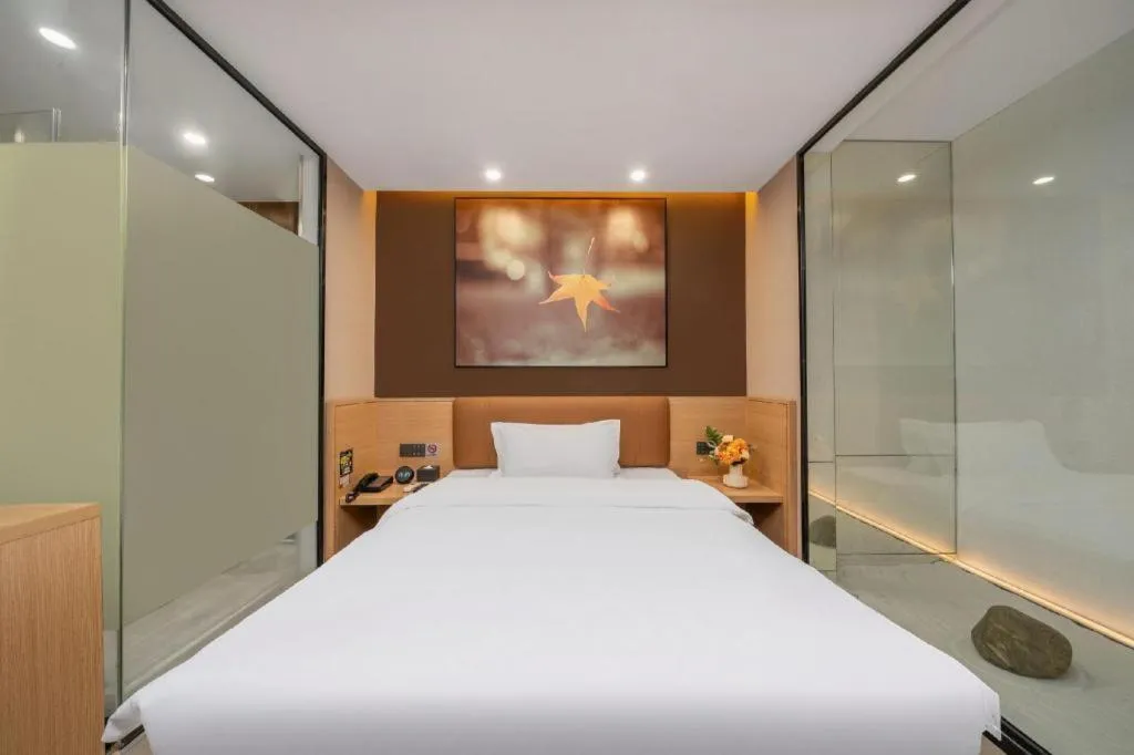 Bed in IU Hotel Guangzhou Taihe Square Branch