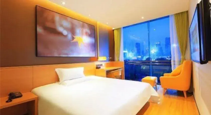 Bed in IU Hotel Guangzhou Taihe Square Branch Bed in IU Hotel Guangzhou Taihe Square Branch