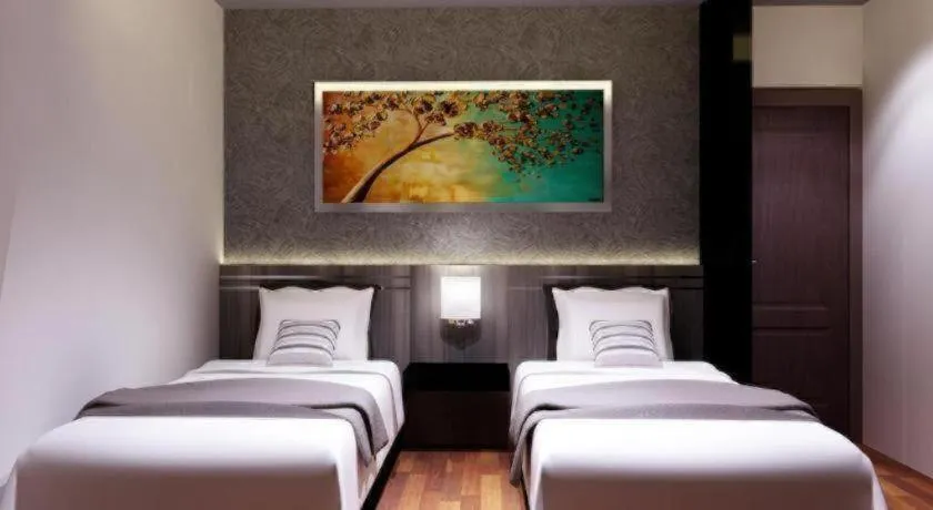 Bed in Neotel Hotel City Centre