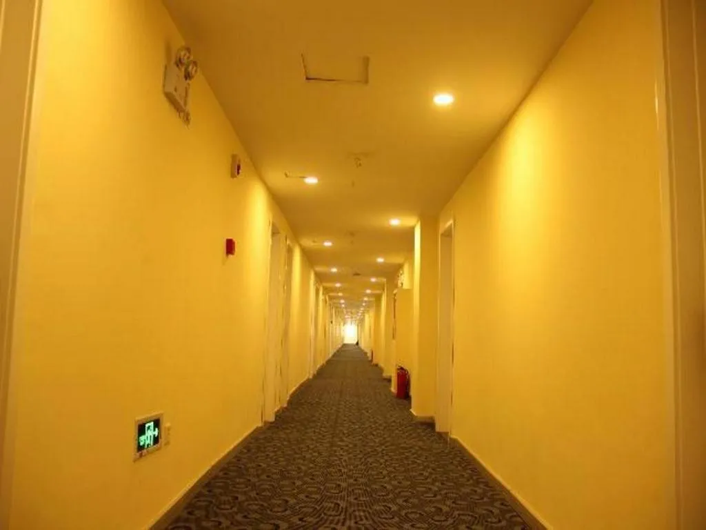 7 Days Inn Qinhuangdao Changjiang Road Chinese Medicine Hospital Branch