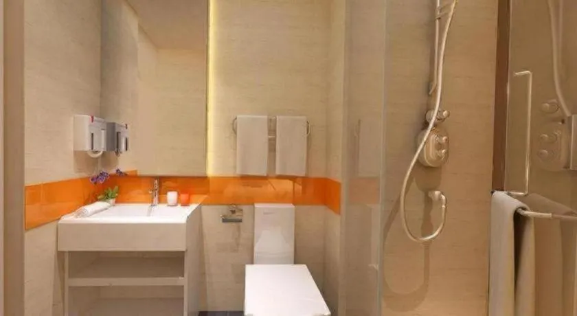 7 Days Inn Qinhuangdao Changjiang Road Chinese Medicine Hospital Branch