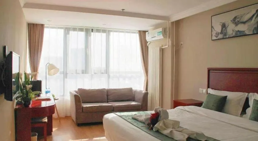 Bed in GreenTree Inn Tianjin JinNan ShuangLin Metro Station Express Hotel