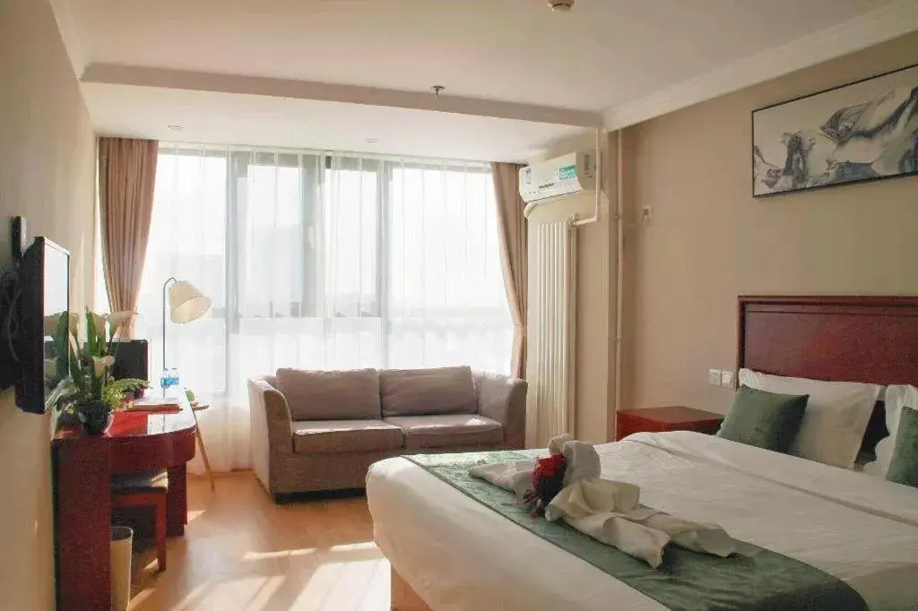 Bed in GreenTree Inn Tianjin JinNan ShuangLin Metro Station Express Hotel Bed in GreenTree Inn Tianjin JinNan ShuangLin Metro Station Express Hotel
