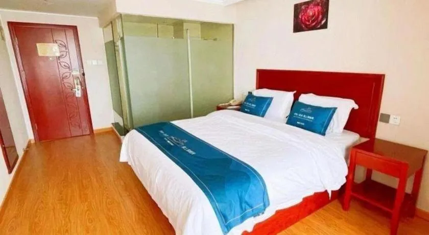 Bed in GreenTree Inn Tianjin JinNan ShuangLin Metro Station Express Hotel
