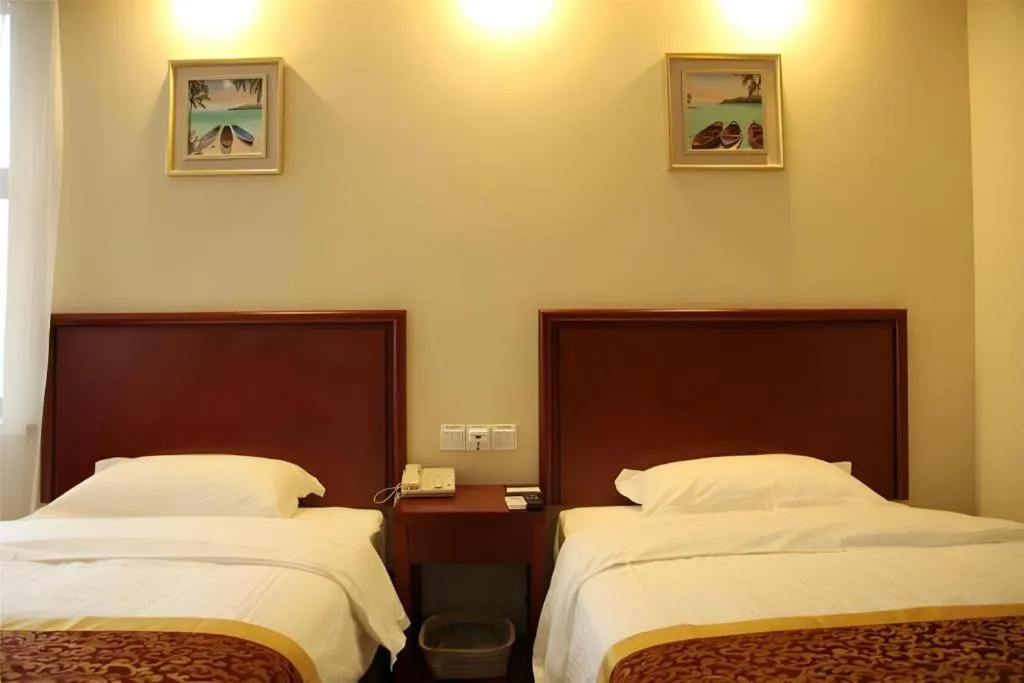 Bed in GreenTree Inn Nanjing Confucius Temple Sanshan Street Subway Station Express Hotel