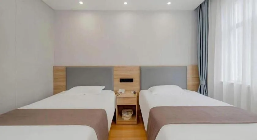 Bed in GreenTree Inn Nanjing Confucius Temple Sanshan Street Subway Station Express Hotel