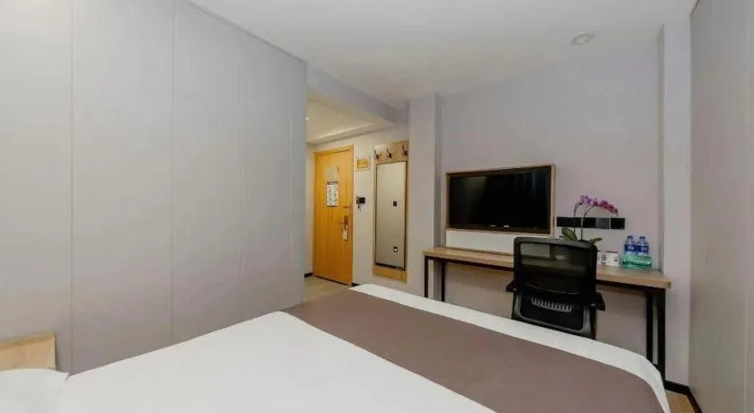 Bed in GreenTree Inn Nanjing Confucius Temple Sanshan Street Subway Station Express Hotel