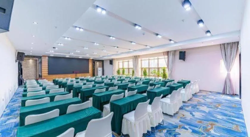 Jinjiang Inn select Hotel Kunming Economic Development Zone Kunming College
