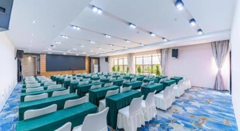 Jinjiang Inn select Hotel Kunming Economic Development Zone Kunming College