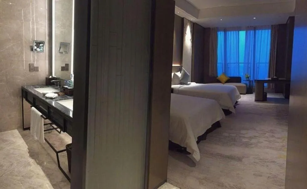 Bed in Golden Eagle Summit Hotel Kunshan