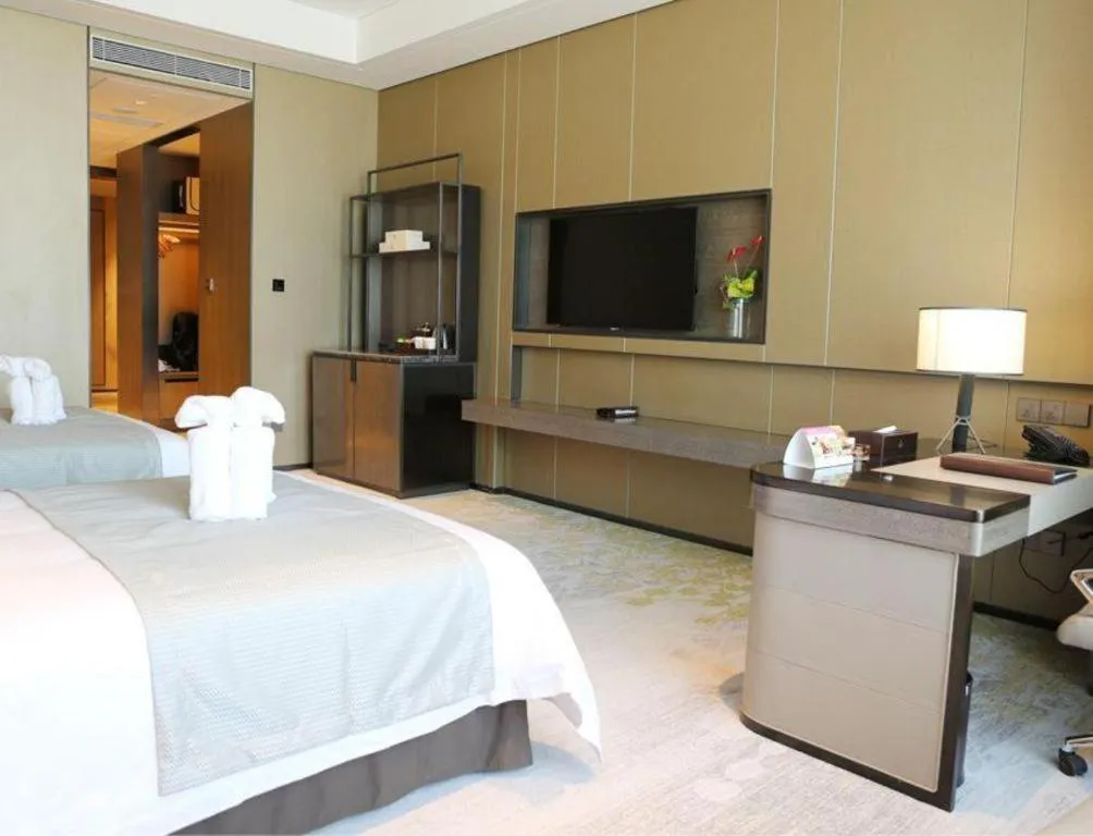 Bed in Golden Eagle Summit Hotel Kunshan