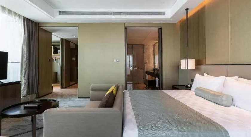 Bed in Golden Eagle Summit Hotel Kunshan