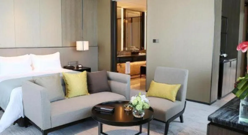 Golden Eagle Summit Hotel Kunshan