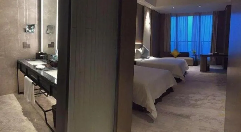 Bed in Golden Eagle Summit Hotel Kunshan