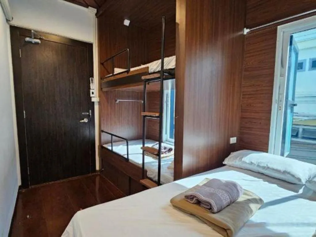 Bed in OYO 895 The Onion Hostel