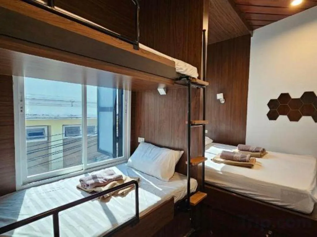 Bed in OYO 895 The Onion Hostel