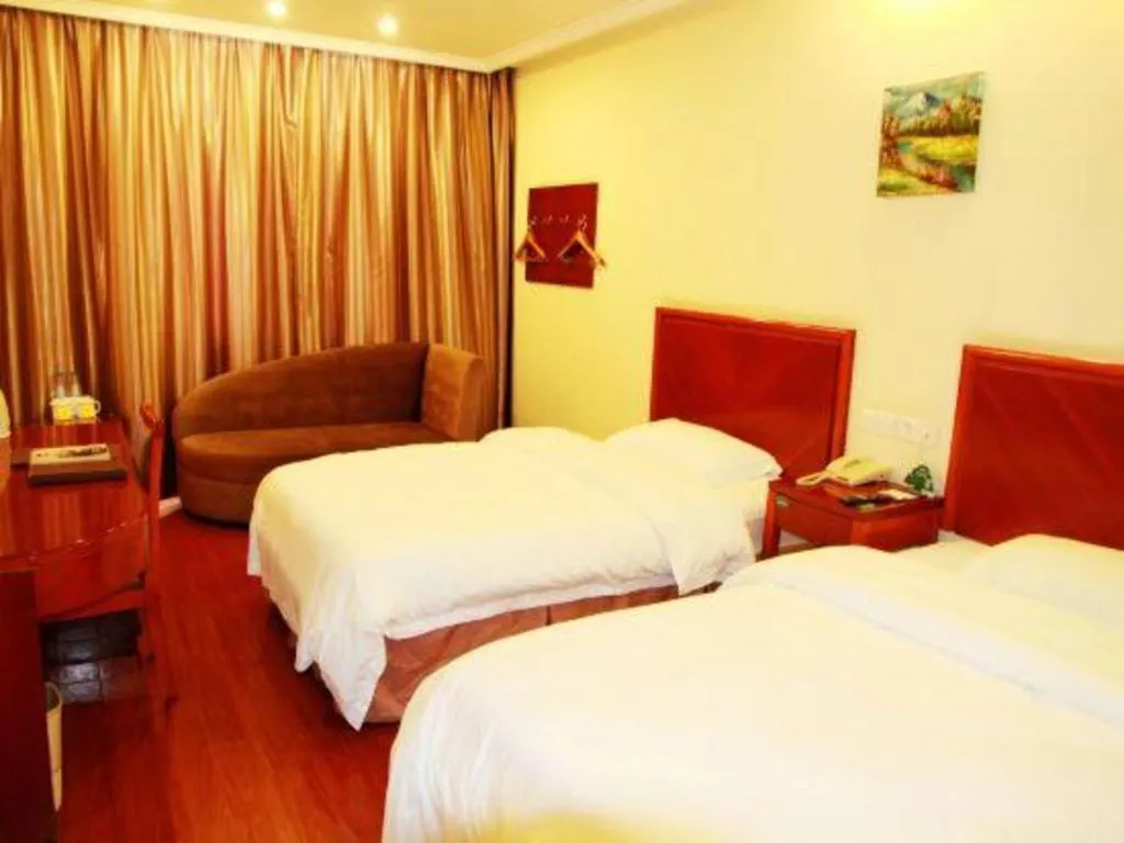 Bed in GreenTree Inn Hefei Huangshan Road Business Hotel