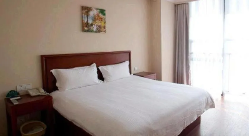 Bed in GreenTree Inn Hefei Huangshan Road Business Hotel