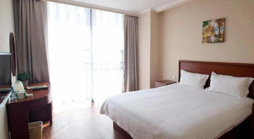 Bed in GreenTree Inn Hefei Huangshan Road Business Hotel
