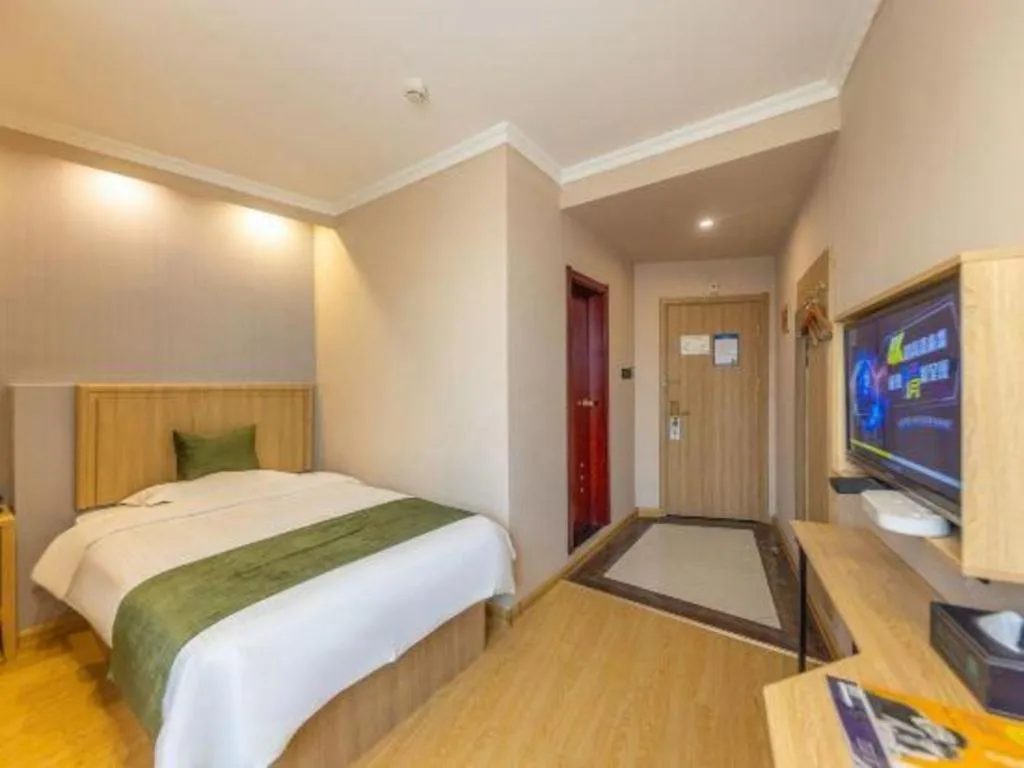Bed in GreenTree Inn Lanzhou Gongjiawan Yangjiaqiao Express Hotel