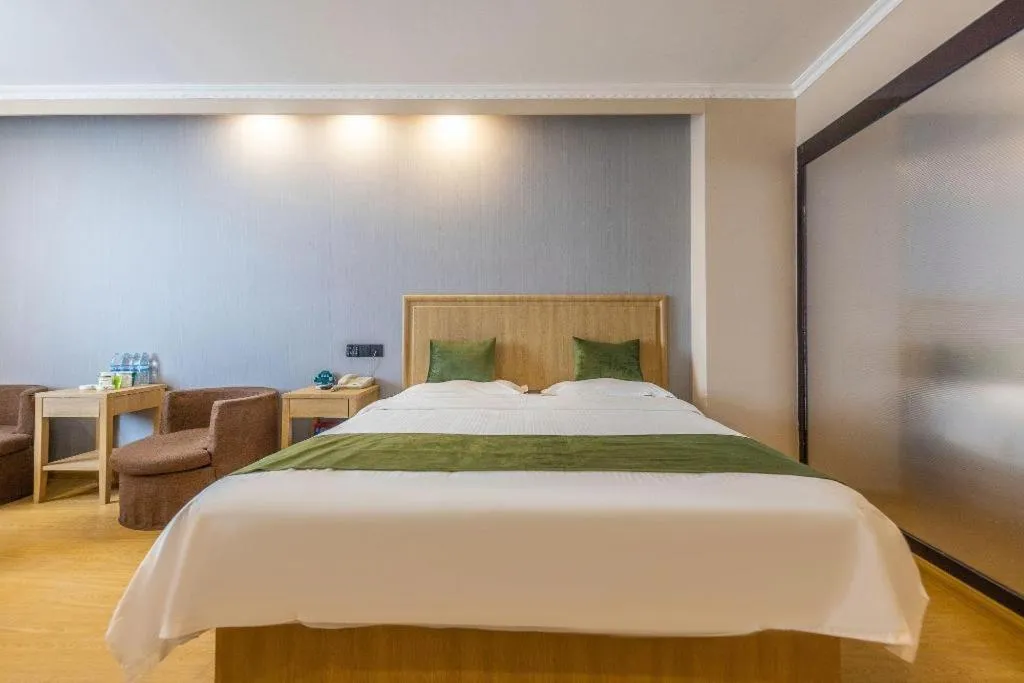 Bed in GreenTree Inn Lanzhou Gongjiawan Yangjiaqiao Express Hotel