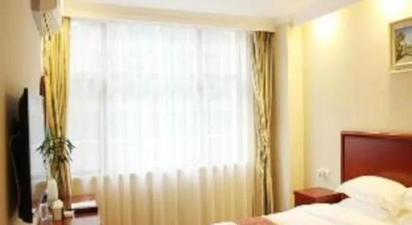 Bed in GreenTree Inn Lanzhou Gongjiawan Yangjiaqiao Express Hotel