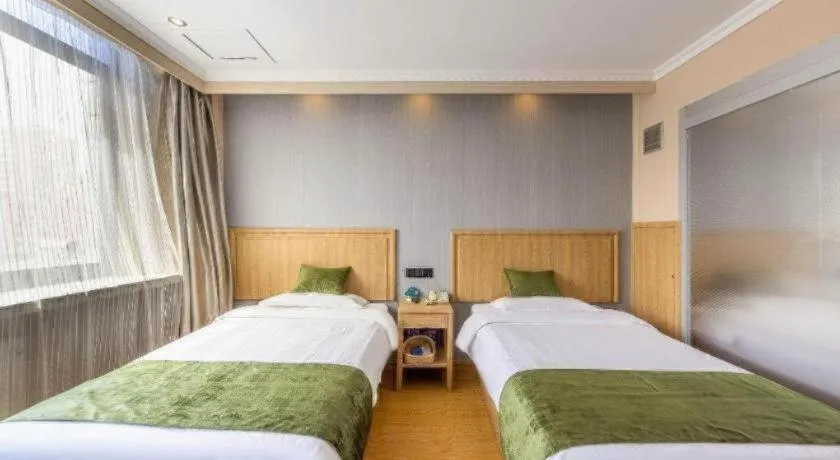 Bed in GreenTree Inn Lanzhou Gongjiawan Yangjiaqiao Express Hotel