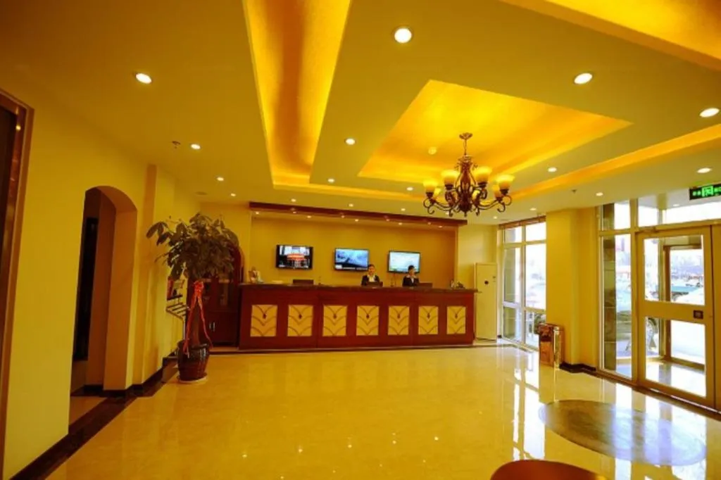 GreenTree Inn Qinhuangdao Peace Avenue Express Hotel