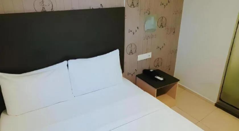 Bed in City View Hotel At KLIA & KLIA2