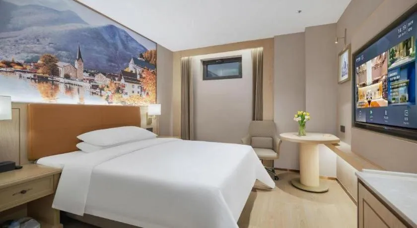 Bed in Vienna Classic Hotel Suzhou Likou Furniture Market Metro Station