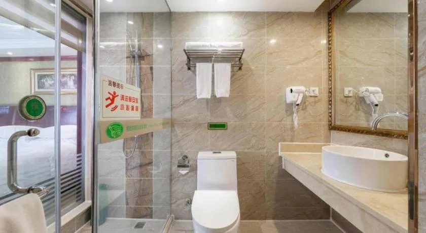 Vienna Hotel Yangzhou Outlets Plaza He Garden