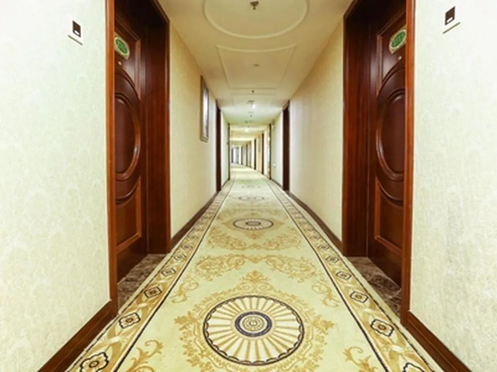 Vienna Hotel Yangzhou Outlets Plaza He Garden