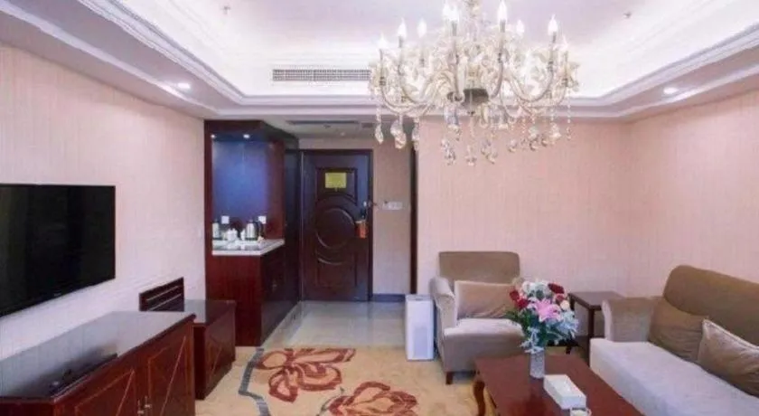 Vienna Hotel Yangzhou Outlets Plaza He Garden