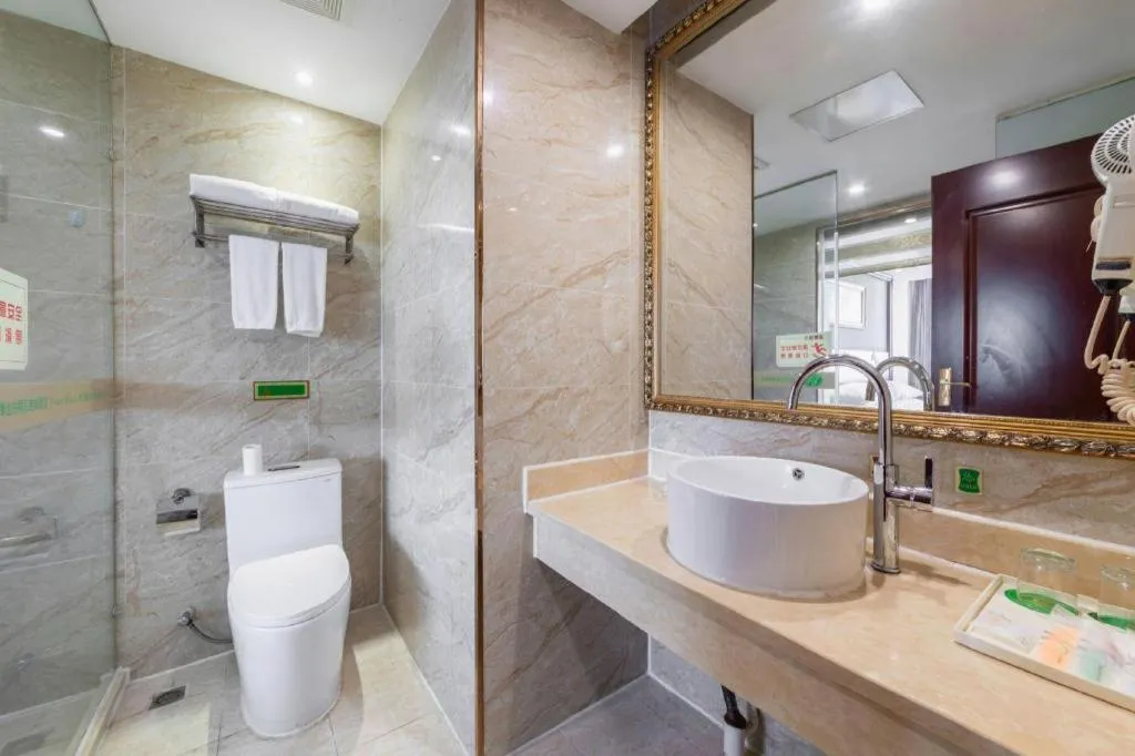 Vienna Hotel Yangzhou Outlets Plaza He Garden