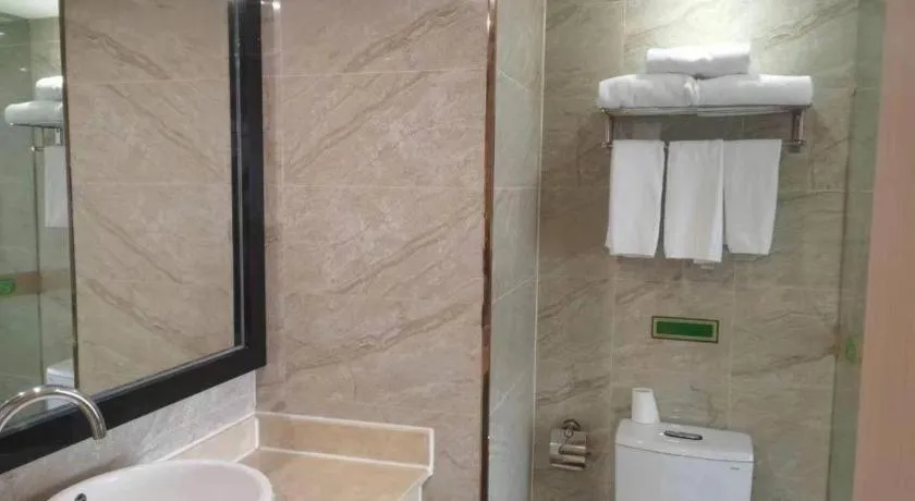 Vienna Hotel Yangzhou Outlets Plaza He Garden