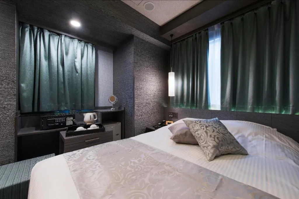 Bed in Hotel Ann Tsukiji