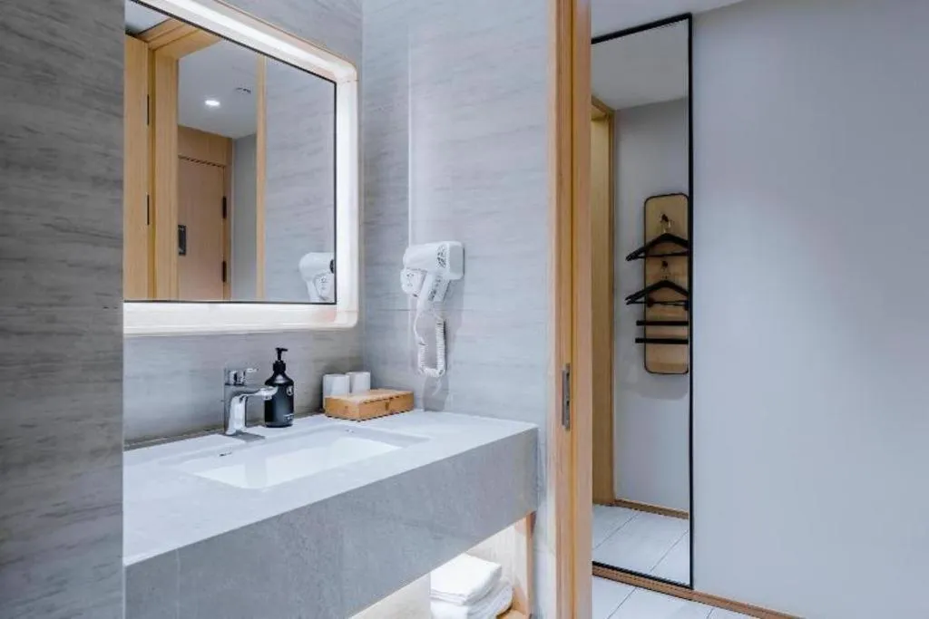 JI Hotel Shanghai Hongqiao Aegean Sea