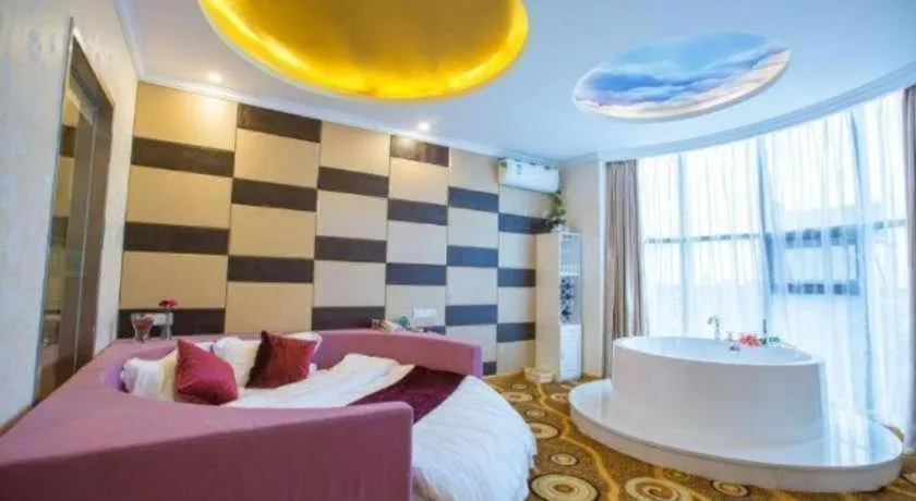 Bed in GreenTree Inn Wuxi Donggang Town Donghutang Shell Hotel