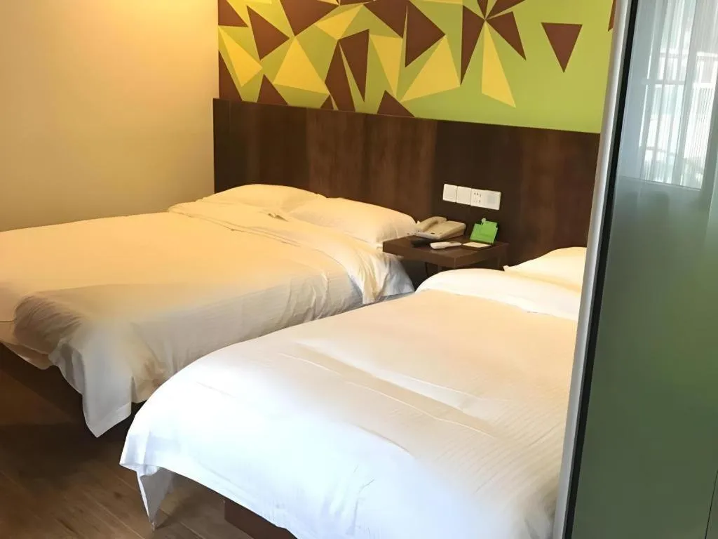 Bed in Vatica Shanghai Pudong Dishui Lake Branch