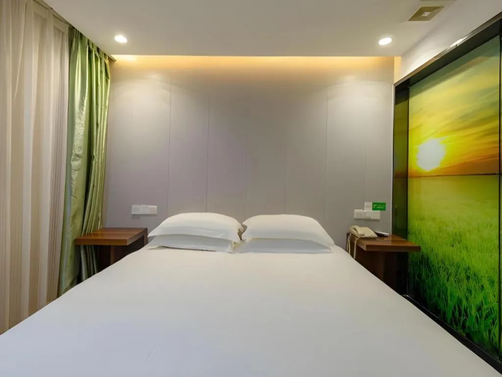 Bed in Vatica Shanghai Pudong Dishui Lake Branch