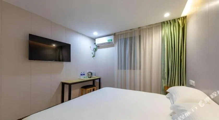 Bed in Vatica Shanghai Pudong Dishui Lake Branch