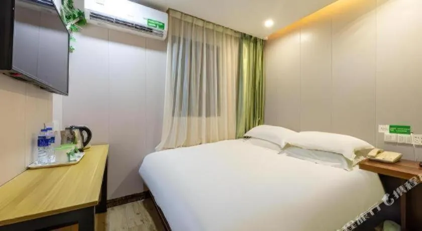 Bed in Vatica Shanghai Pudong Dishui Lake Branch