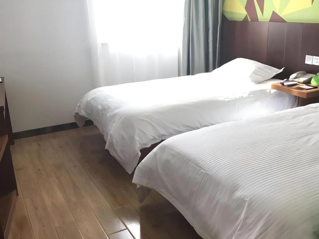 Bed in Vatica Shanghai Pudong Dishui Lake Branch